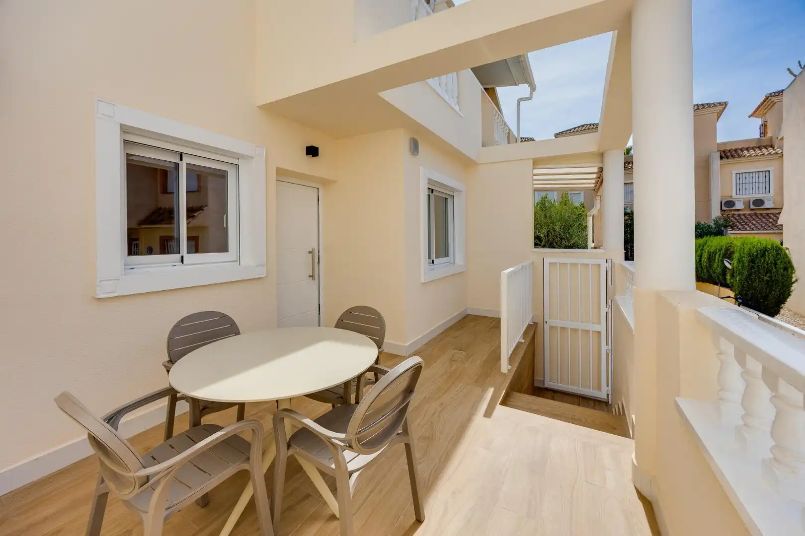 Casa a schiera con terrazza in vendita a Calle La Serviola, imagen 3