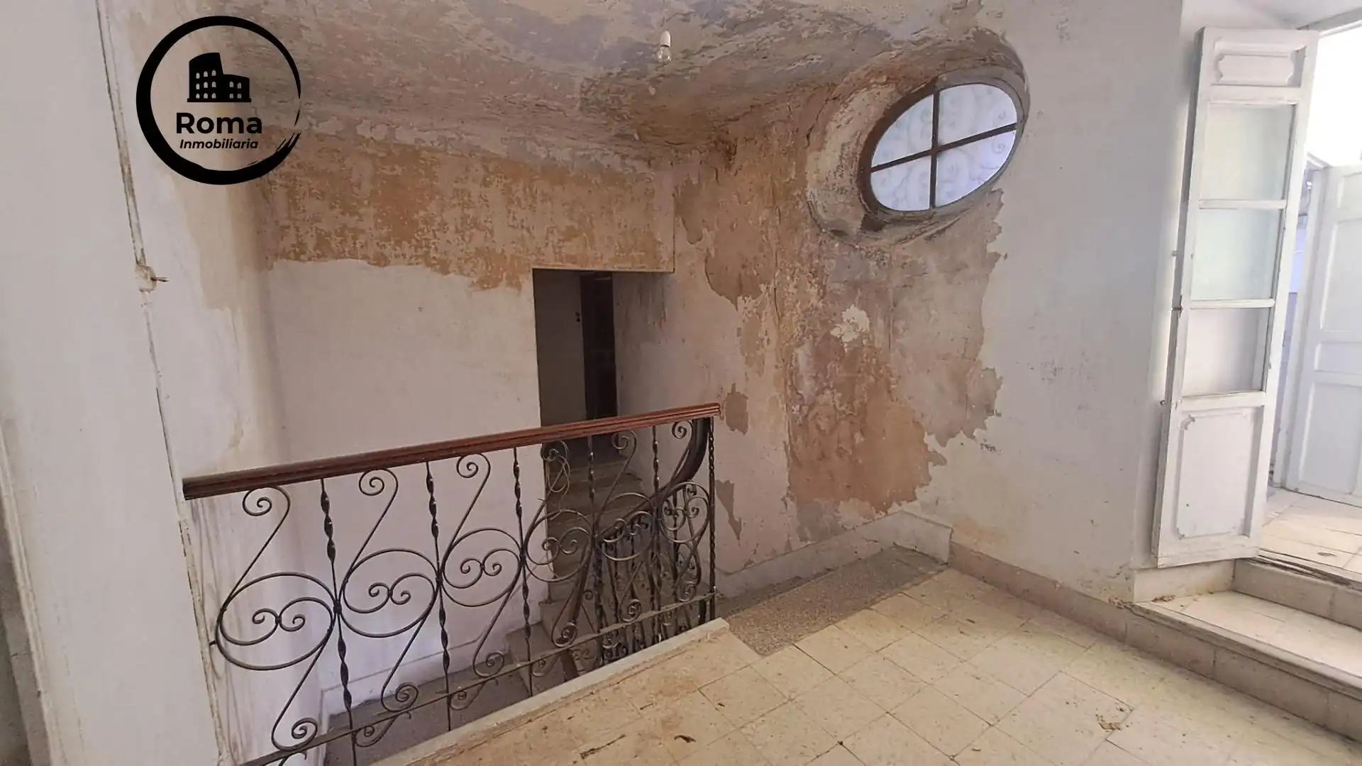 Casa adosada en venda en Loja amb Terrassa