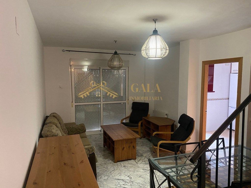 Sala de estar de Casa adosada de alquiler en Cáceres Capital
