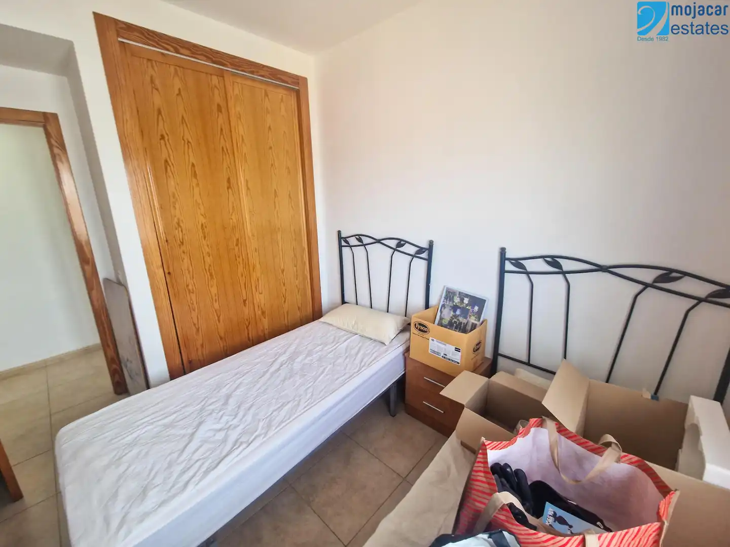 Habitación de Apartamento en venta en Cuevas del Almanzora con Aire acondicionado, Amueblado y Horno