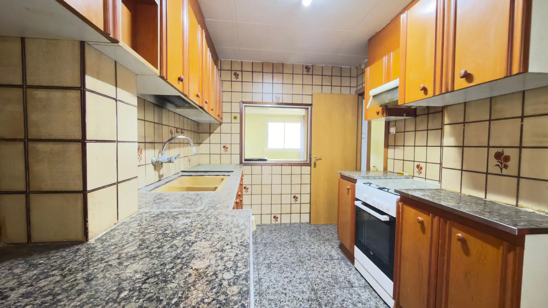 Flat with terrace for sale in Plaça de Can Bassa, imagen 2