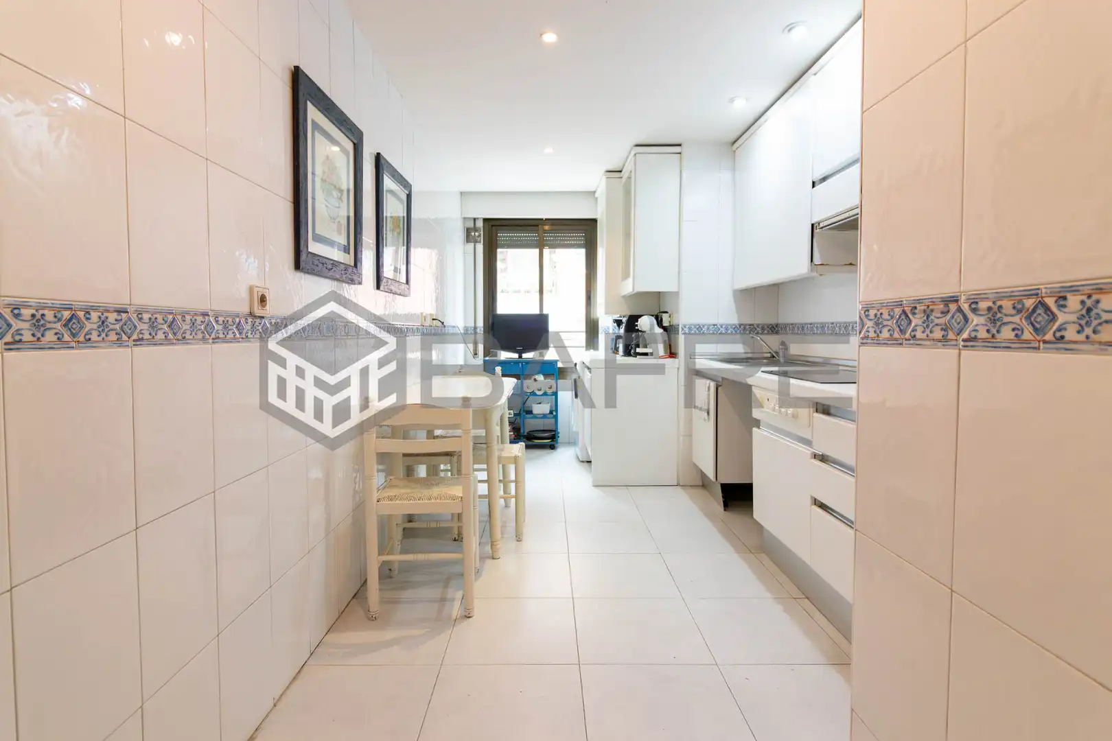 Flat for sale in Adelfas