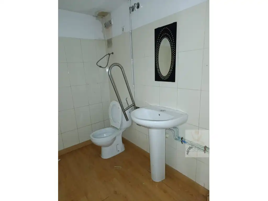 Business premises to rent in Avenida Estatut, imagen 4