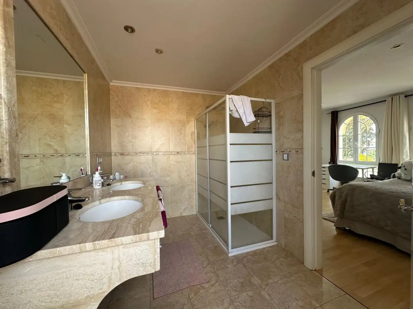 Bathroom of Houses for sale in L'Eliana  with Air Conditioner, Heating and Private garden