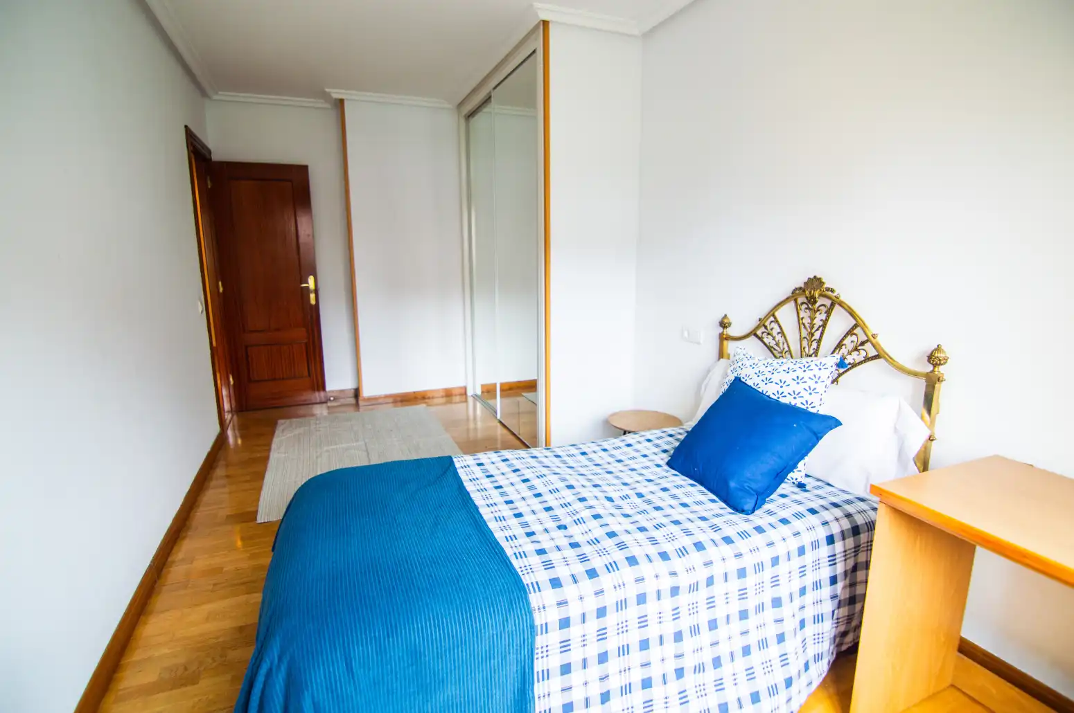 Bedroom of Flat for sale in Oviedo   with Heating, Parquet flooring and Terrace