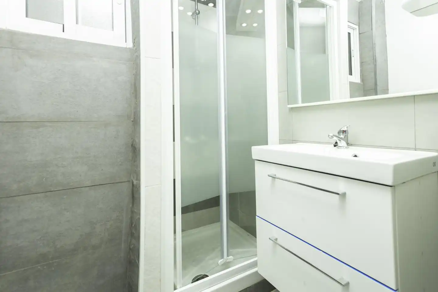 Baño de Piso en venta en Barcelona con Terraza