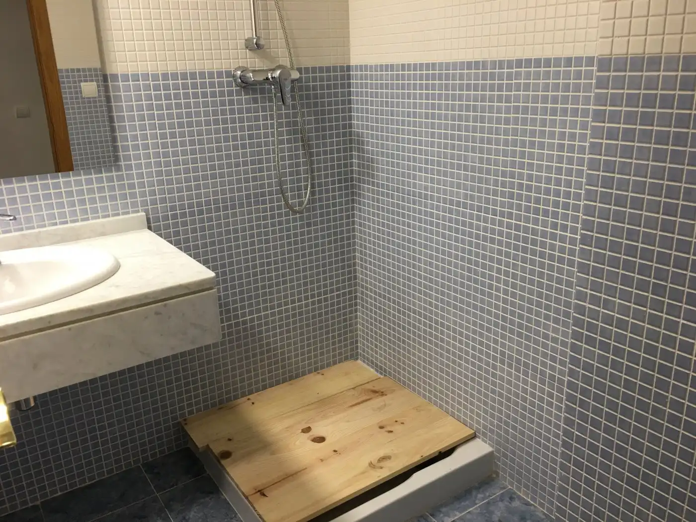 Bany de Pis de lloguer en Valencia amb Aire condicionat, Terrassa i Traster