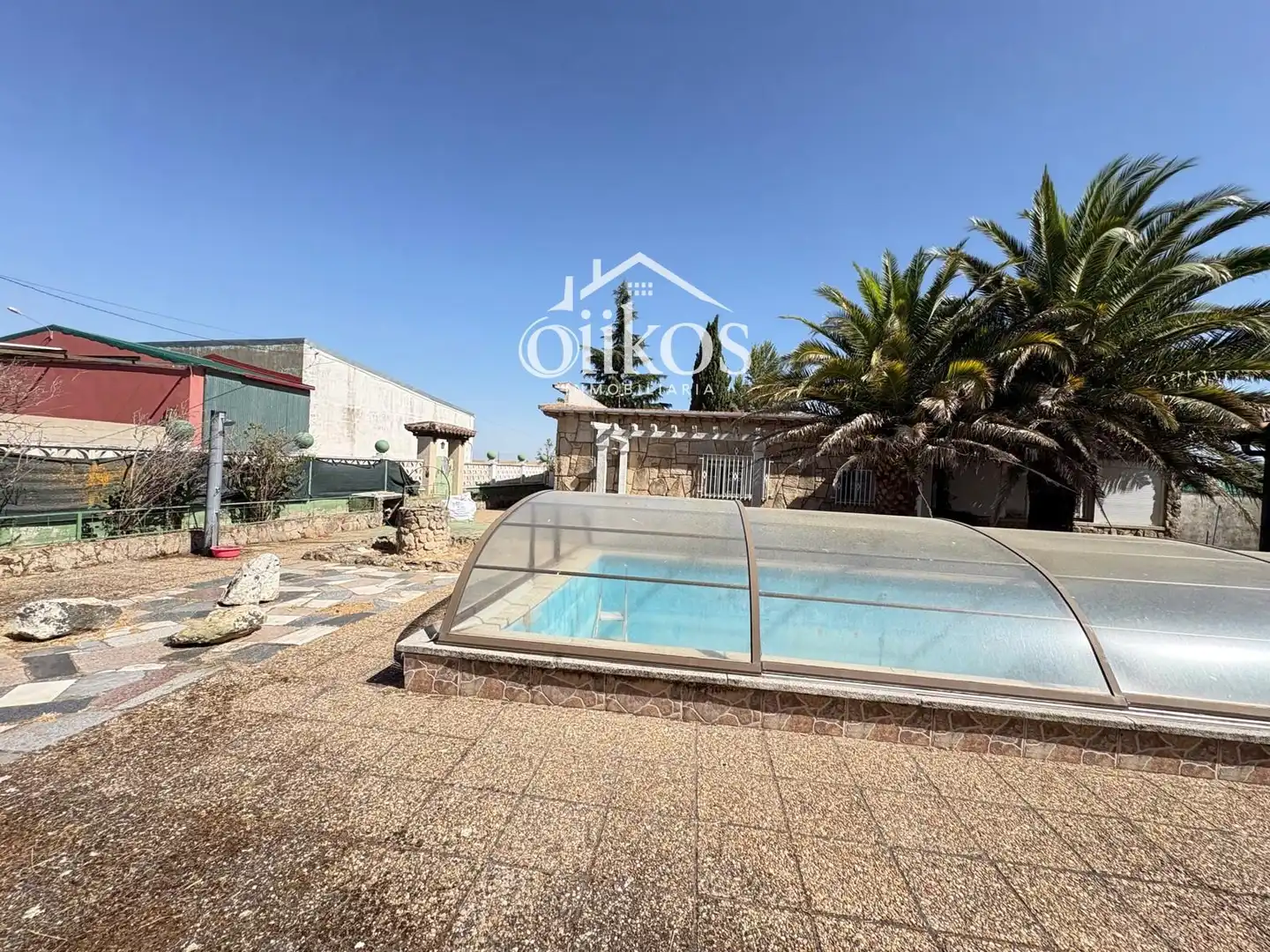 Vista exterior de Casa o xalet en venda en Vitigudino amb Calefacció, Piscina i Moblat