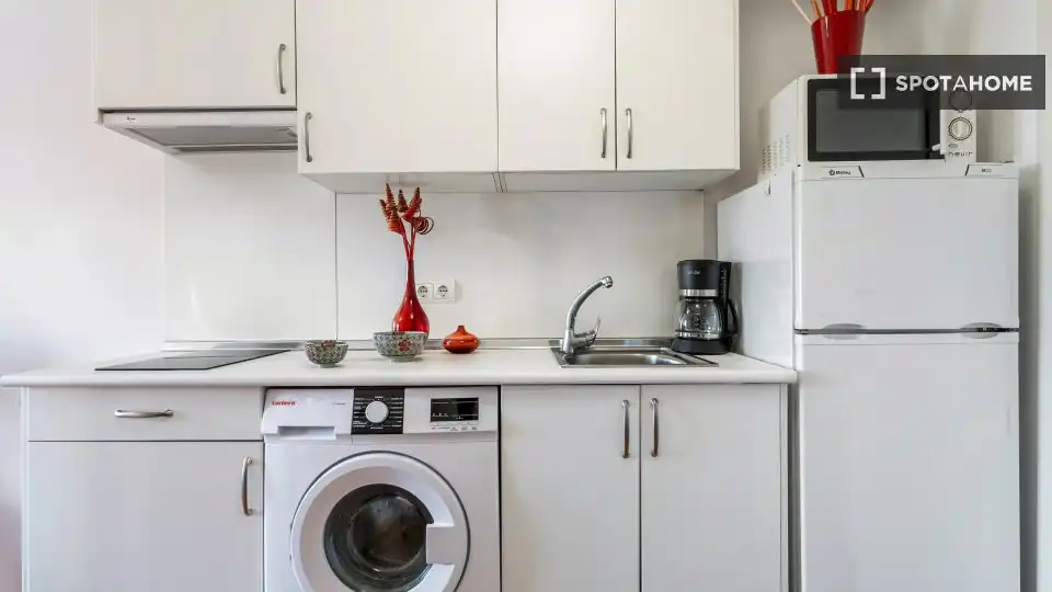 Appartamento con terrazza in affitto a Latina, imagen 13