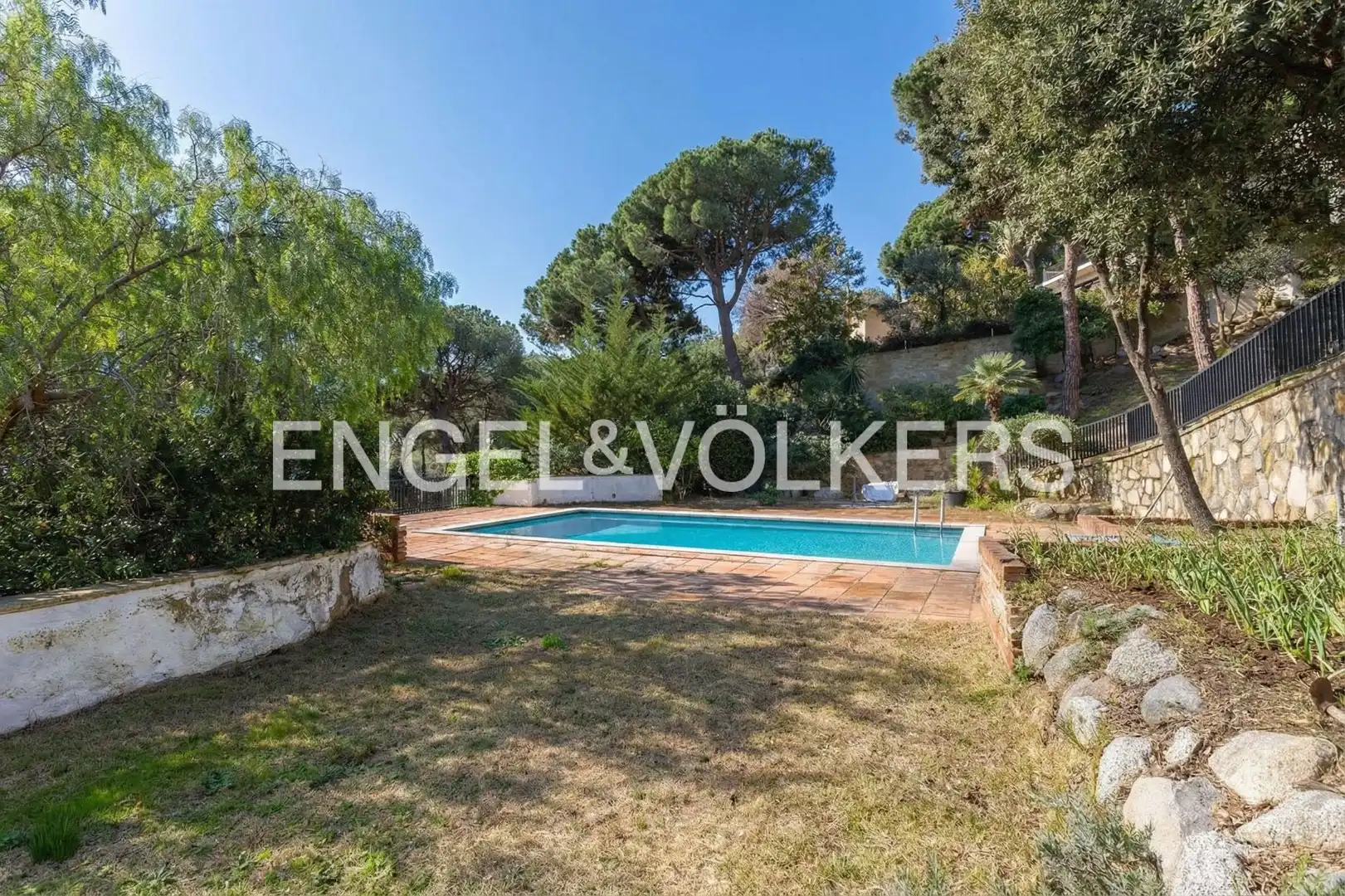 Piscina de Casa o chalet en venta en Premià de Dalt con Aire acondicionado, Calefacción y Jardín privado