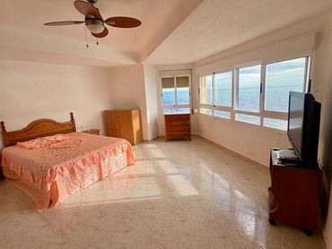 Apartament amb balcó en venda a Calle de la sal