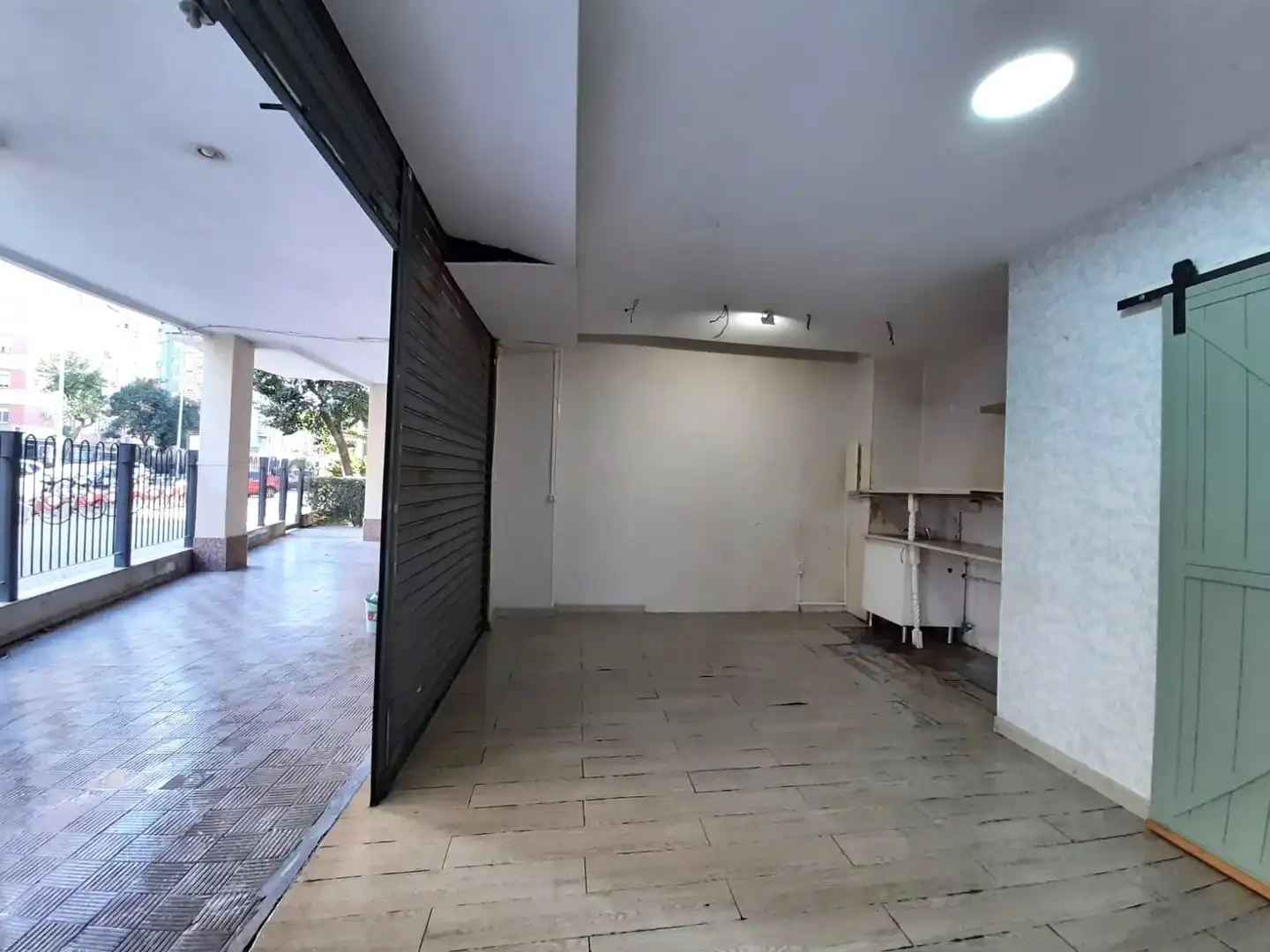 Geschaftsraum zur Miete in San Pablo - Santa Justa