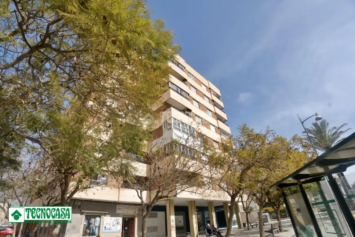 Vista exterior de Piso en venta en El Ejido con Balcón