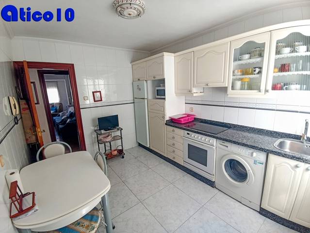 Piso en Venta en Avenida Cristo de las Cadenas, 9 en El Cristo