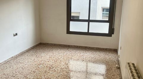Foto 2 de Piso en venta en Font Pudenta, Montcada i Reixac