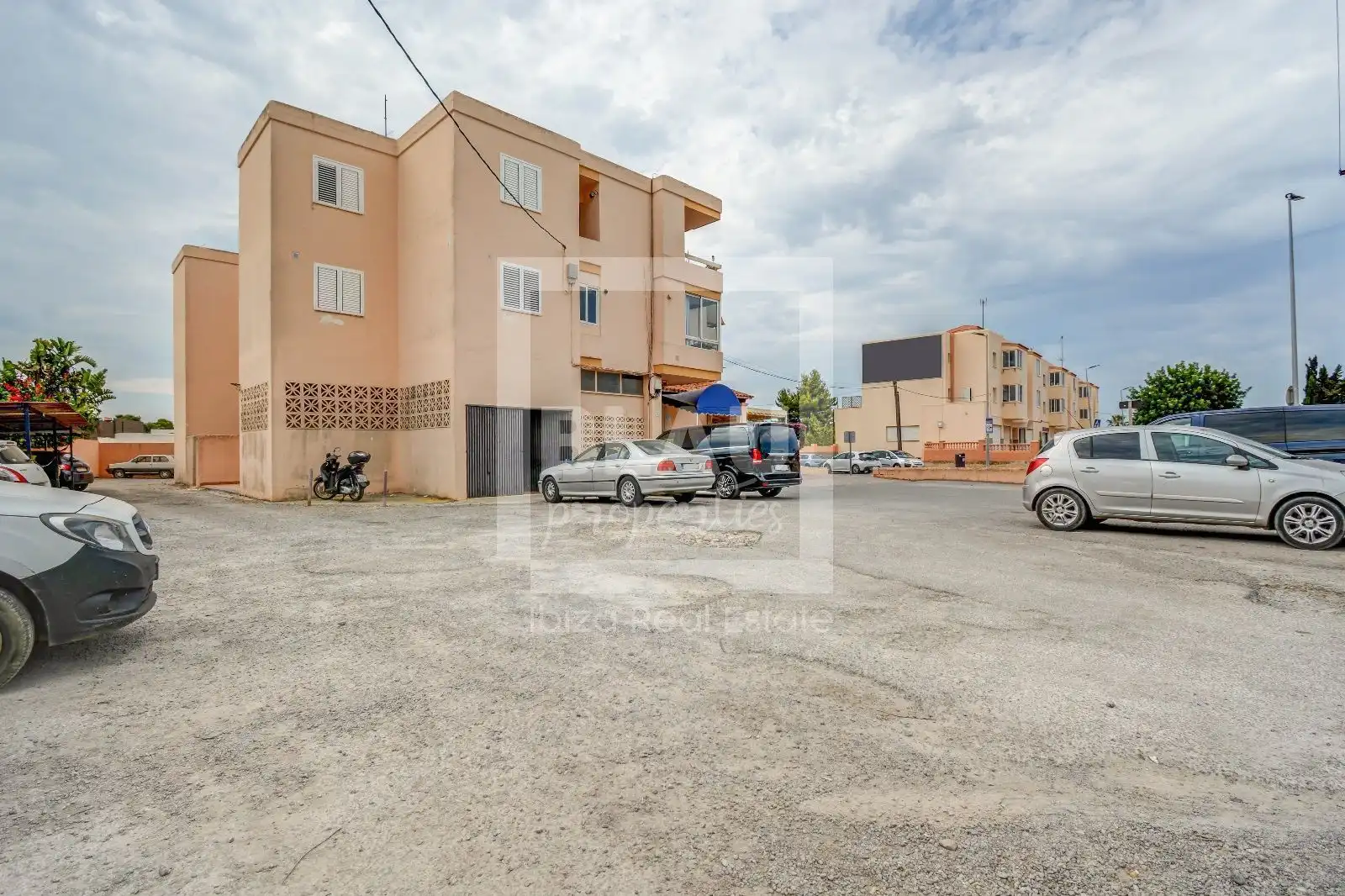 Parking de Local en venta en Sant Josep de sa Talaia con Aire acondicionado, Terraza y Amueblado