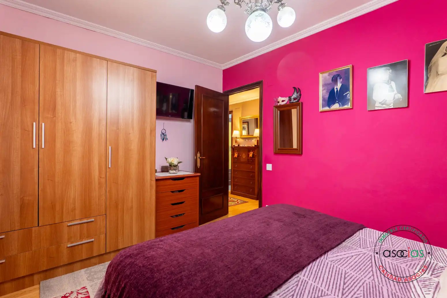 Habitación de Piso en venta en Gijón  con Calefacción, Parquet y Amueblado