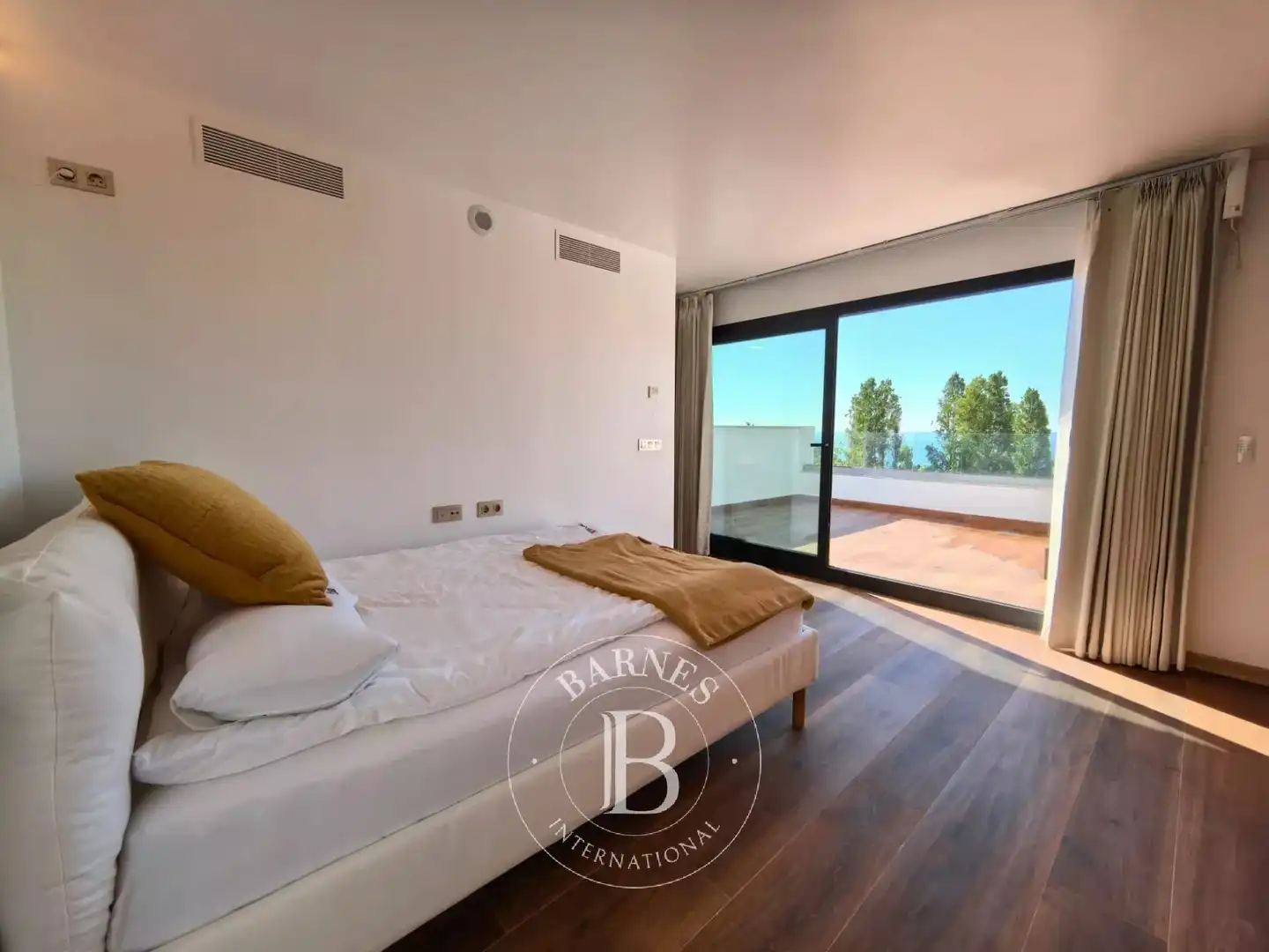 Bedroom of Houses for sale in Montgat  with Air Conditioner, Heating and Private garden