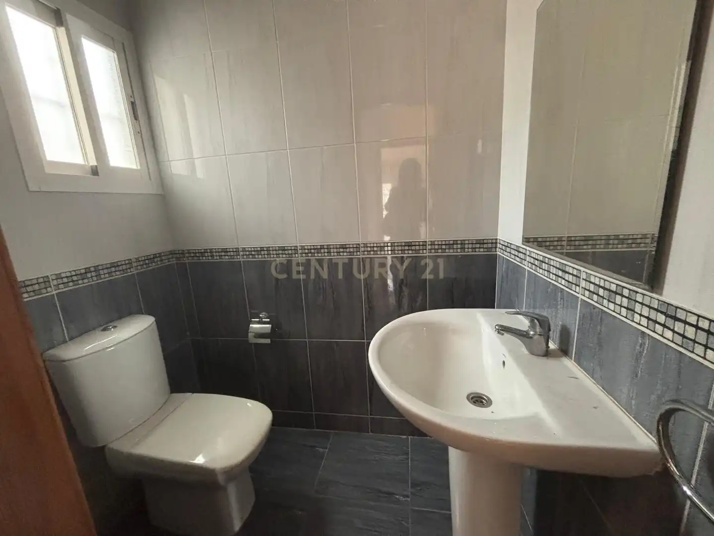 Bany de Casa o xalet en venda en Torrox amb Piscina comunitària