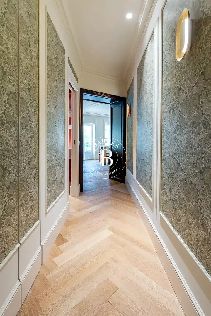 Flat for sale in Madrid  with Heating and Furnished