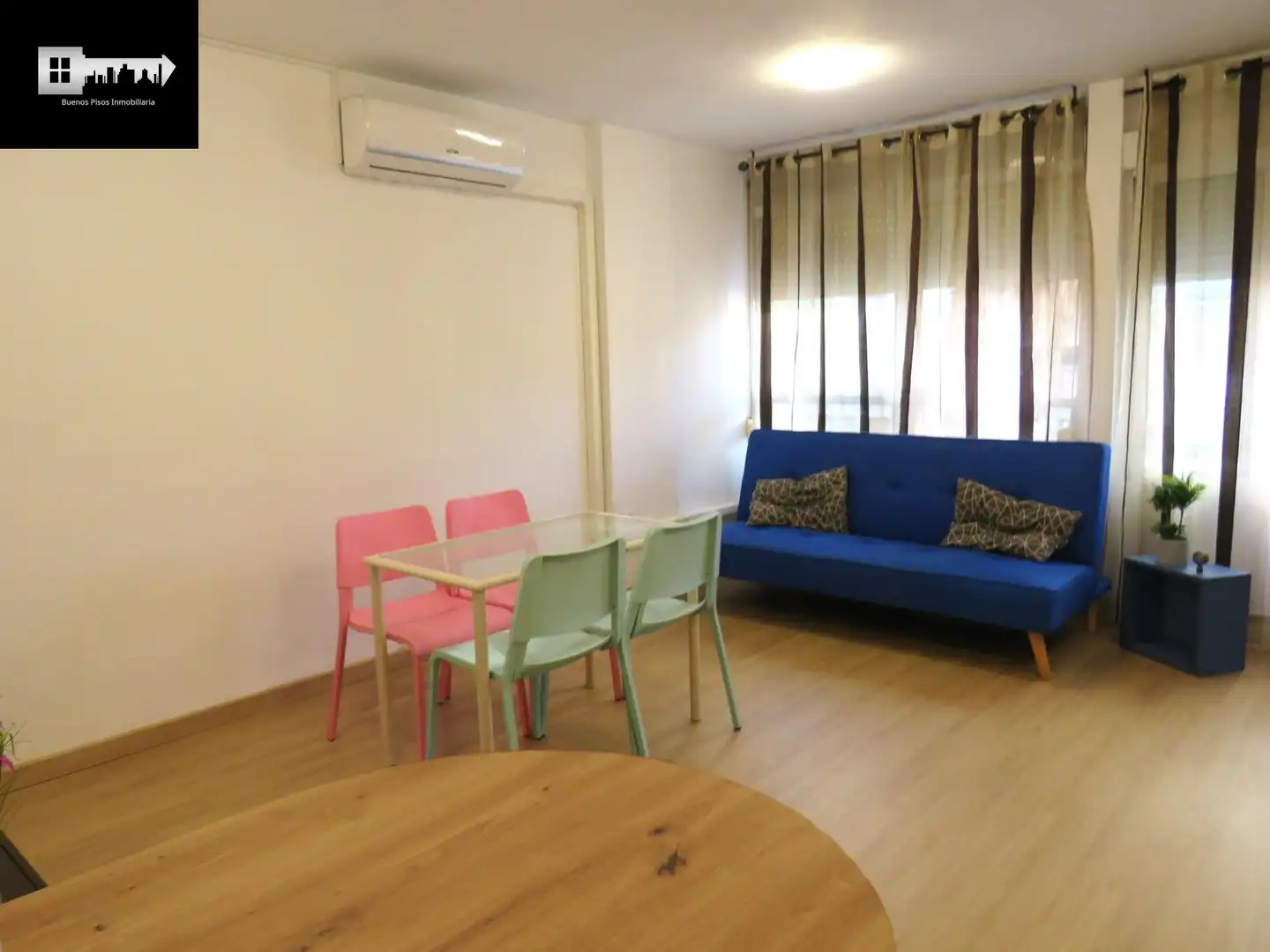 Sala d'estar de Pis en venda en Alicante / Alacant amb Aire condicionat