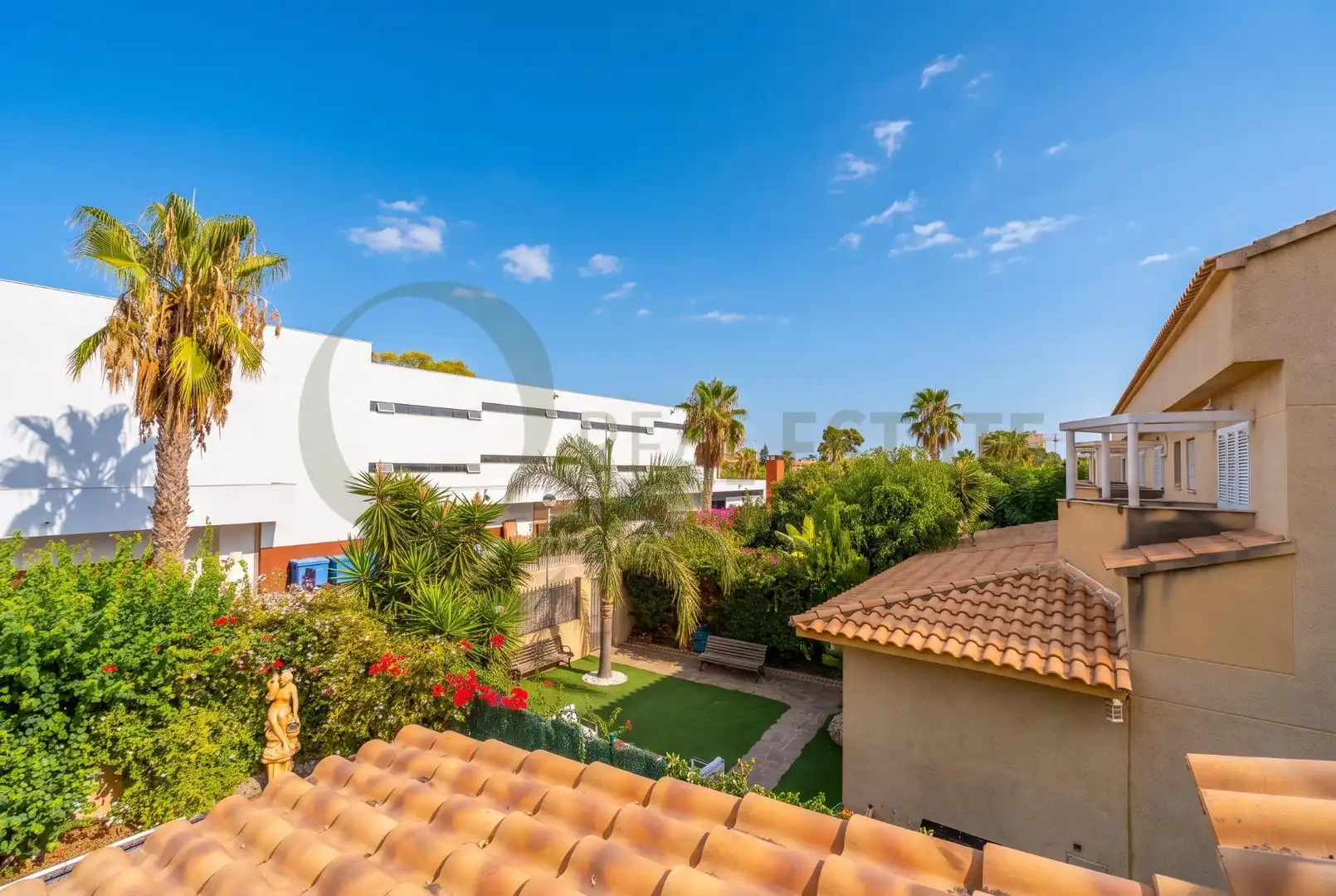 Terrassa de Casa o xalet en venda en El Campello amb Aire condicionat, Calefacció i Jardí privat