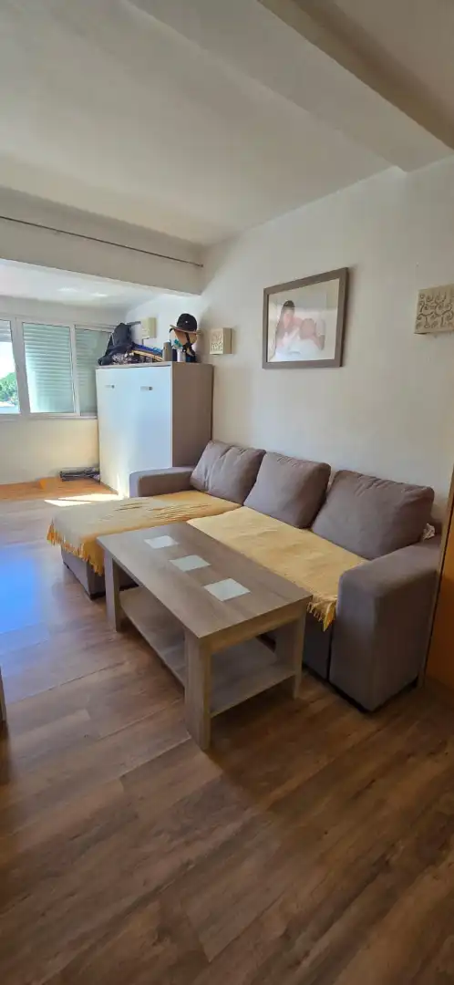 Sala d'estar de Estudi de lloguer en El Rompido amb Aire condicionat, Moblat i Forn