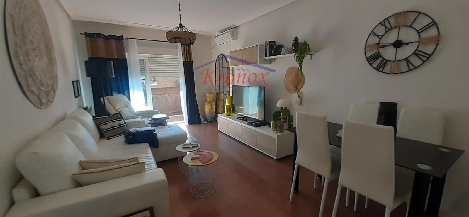 Sala d'estar de Pis en venda en  Madrid Capital amb Aire condicionat, Calefacció i Terrassa