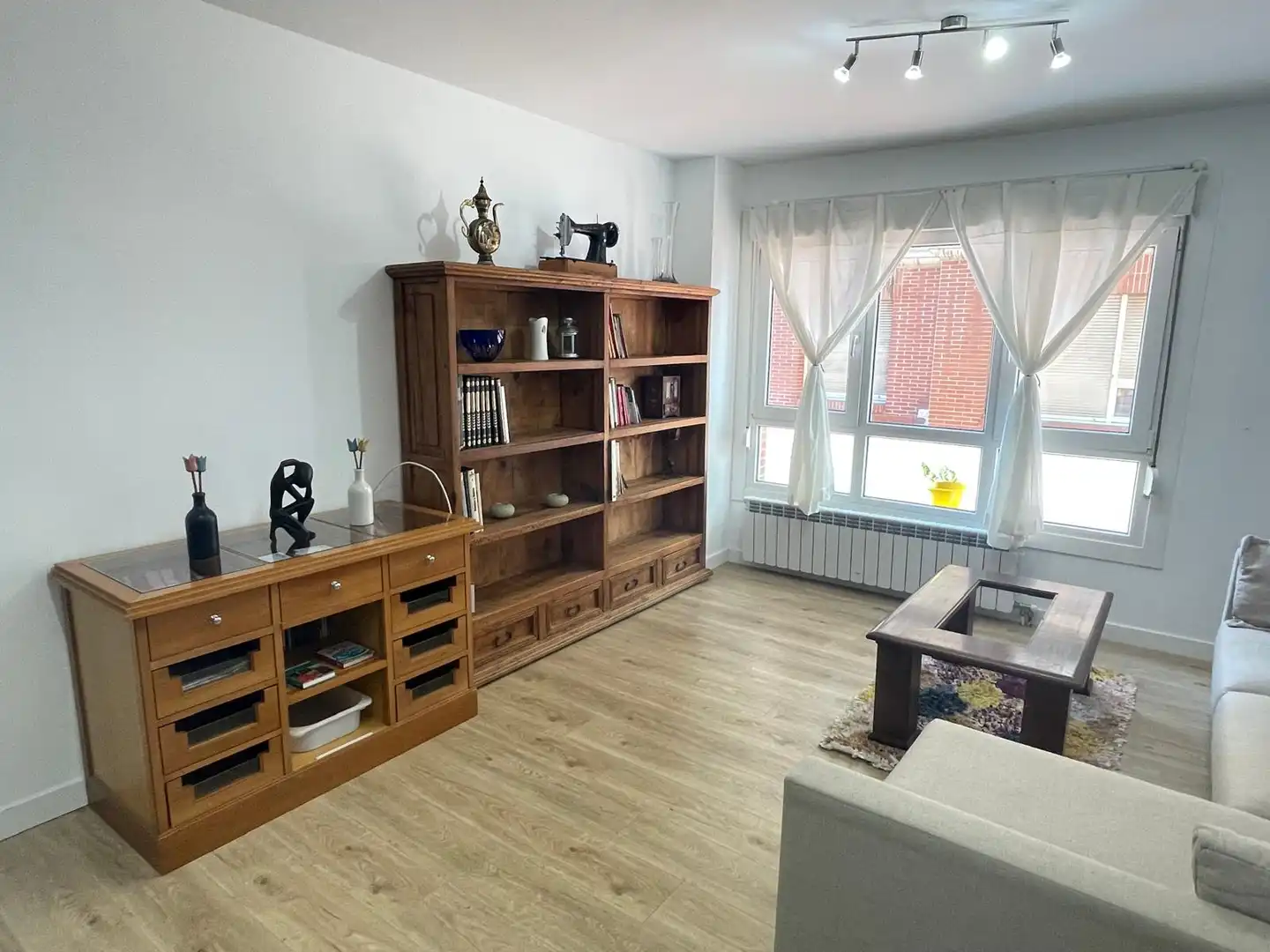 Sala de estar de Piso en venta en Santander con Calefacción, Horno y Lavadora