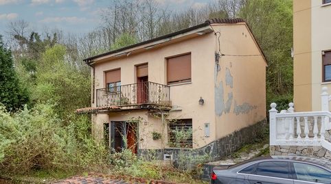 Solvia Inmobiliaria  Chalet independiente Ambiedes