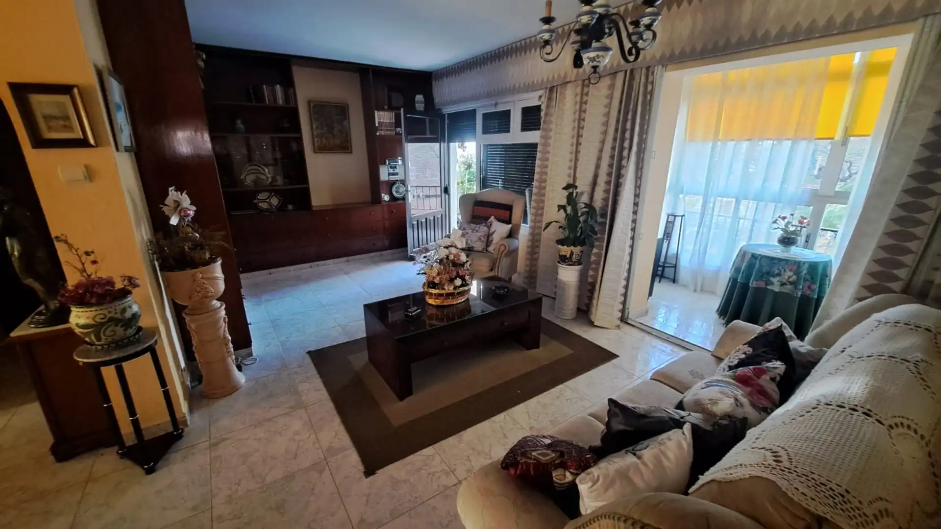 Living room of Flat for rent in Benalmádena  with Terrace, Furnished and Washing machine