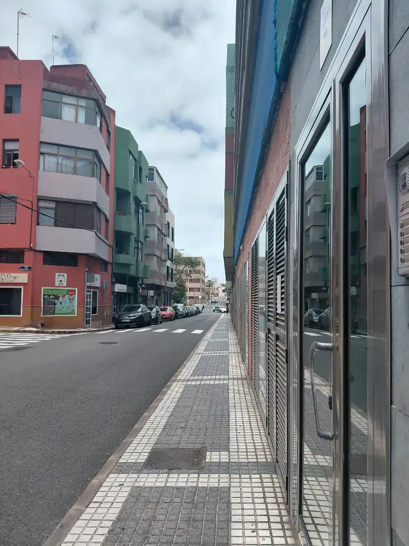 Vista exterior de Garatge en venda en Las Palmas de Gran Canaria