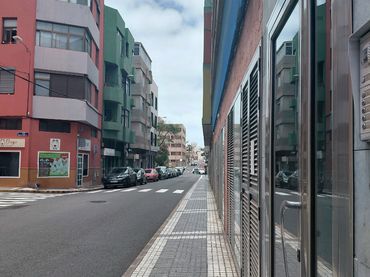 Individual amb ascensor en venda a Calle de Pérez del Toro