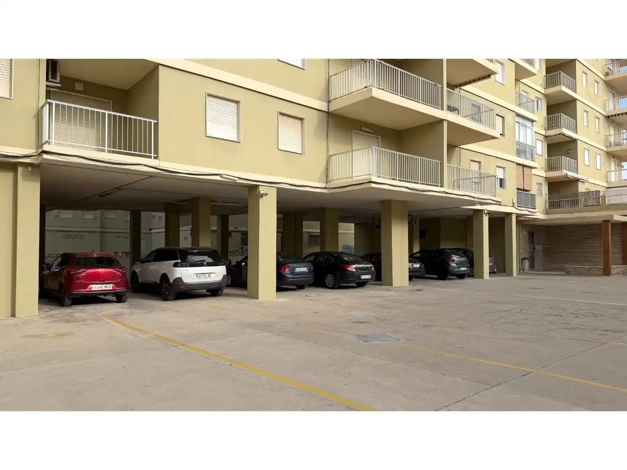Aparcament de Pis en venda en Sueca amb Jardí privat i Terrassa