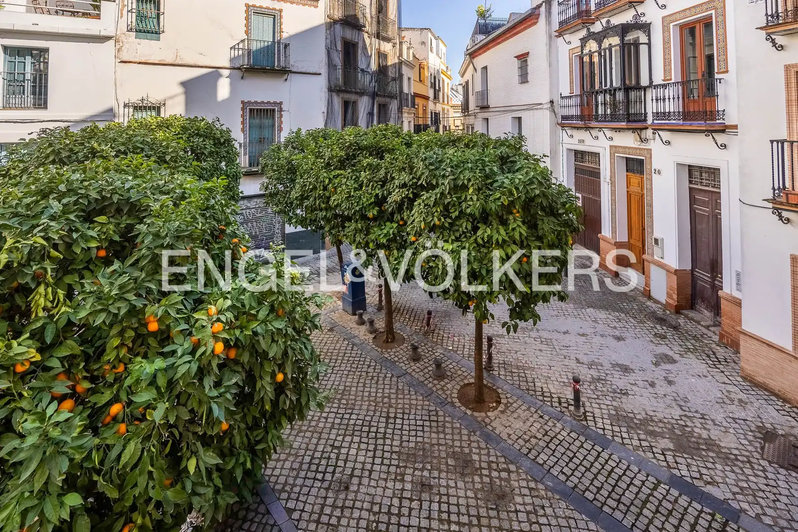 Exterior view of Houses for sale in Sevilla  with Air Conditioner, Heating and Storage room