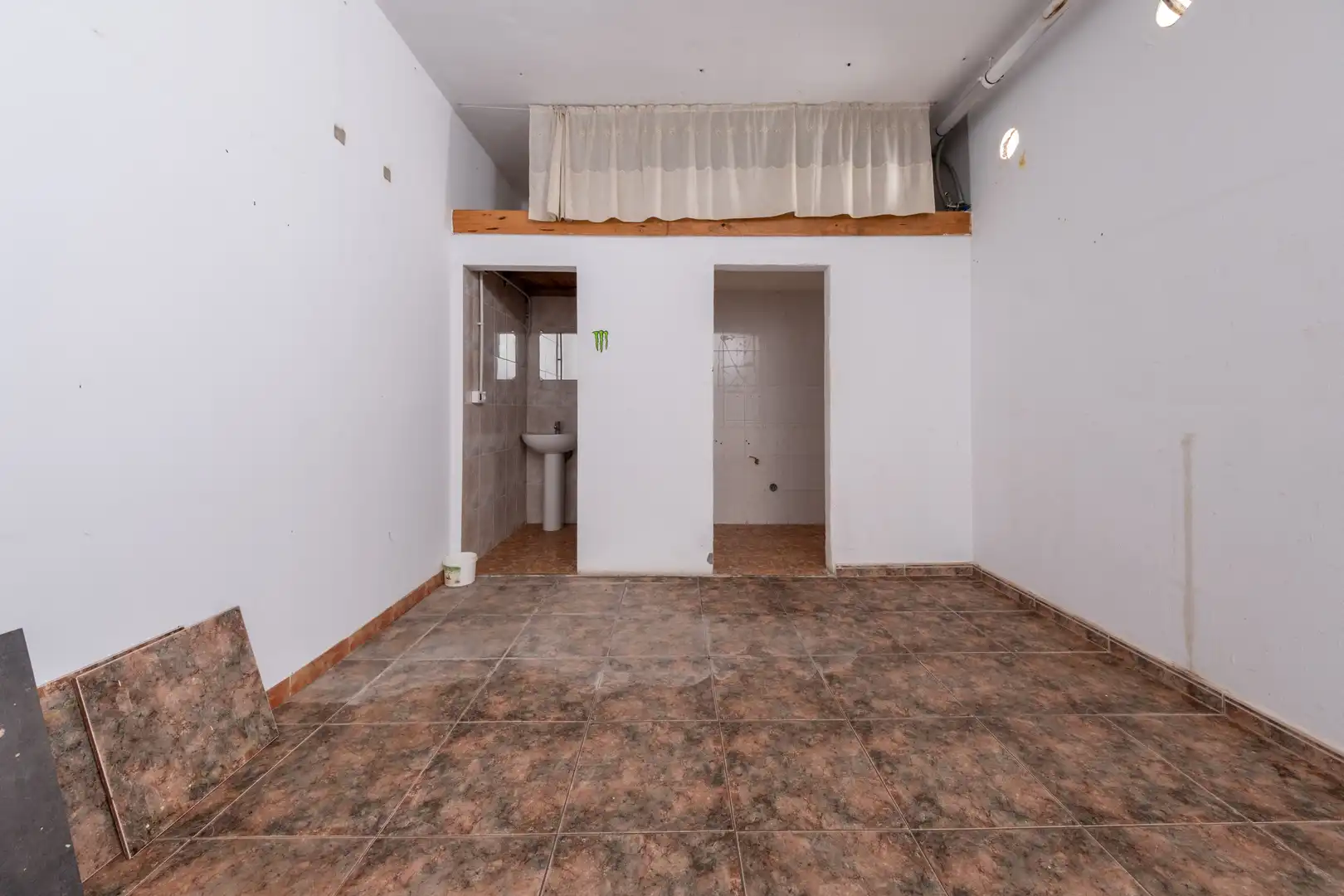 Local en venta en Avenida Semana de la Pasión, 5, Isleta