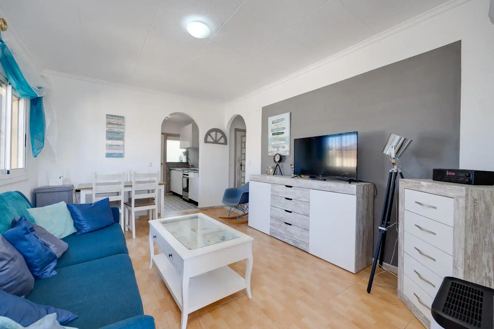 Sala de estar de Casa o chalet en venta en San Fulgencio con Aire acondicionado, Calefacción y Jardín privado