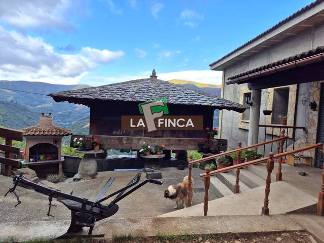 Casa-chalet en Venta en VILLAR DE BIMEDA en Cangas del Narcea