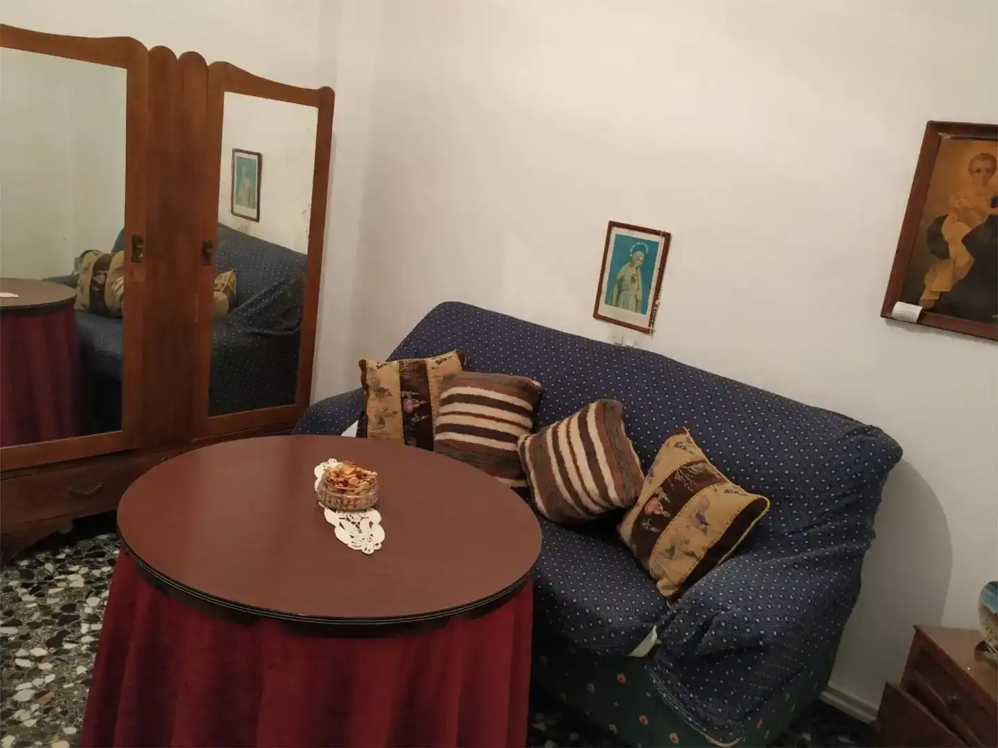 Sala d'estar de Casa adosada en venda en Mota del Cuervo amb Aire condicionat