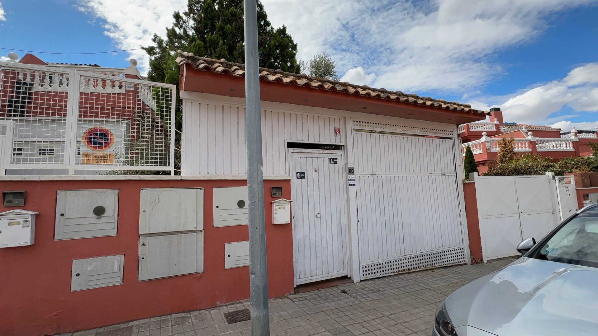 Exterior view of House or chalet for sale in Paracuellos de Jarama  with Heating, Private garden and Terrace