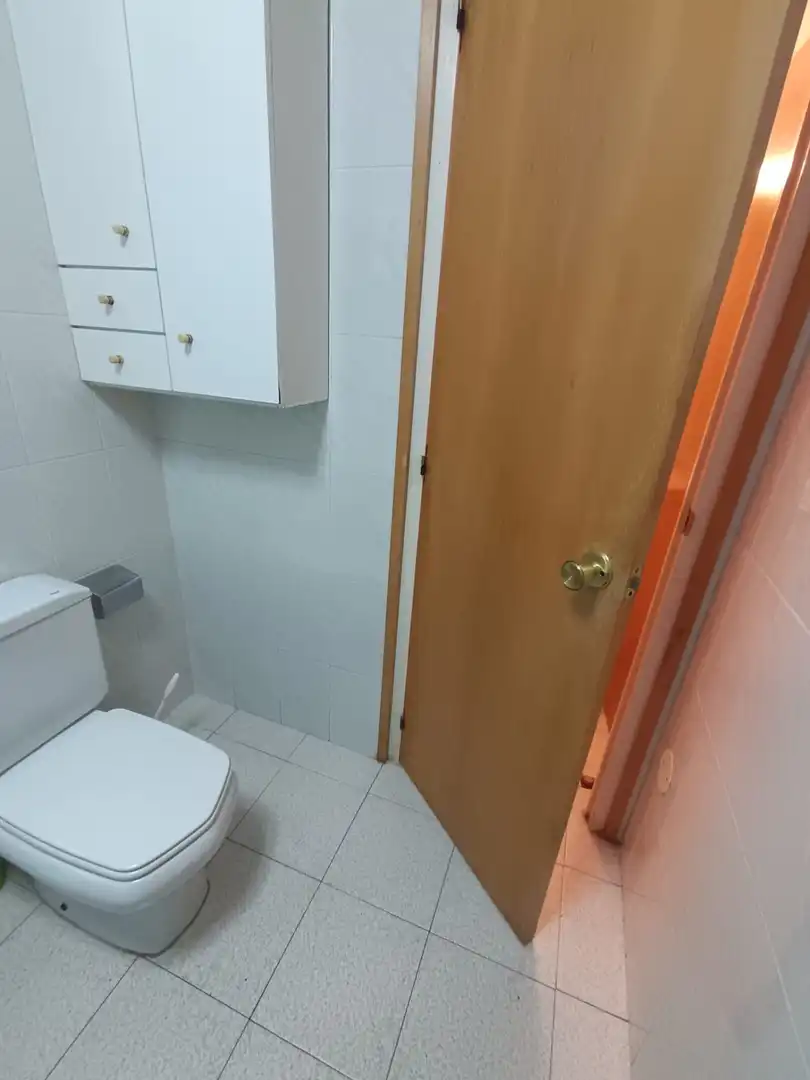 Bathroom of Flat for sale in Bescanó  with Heating and Swimming Pool