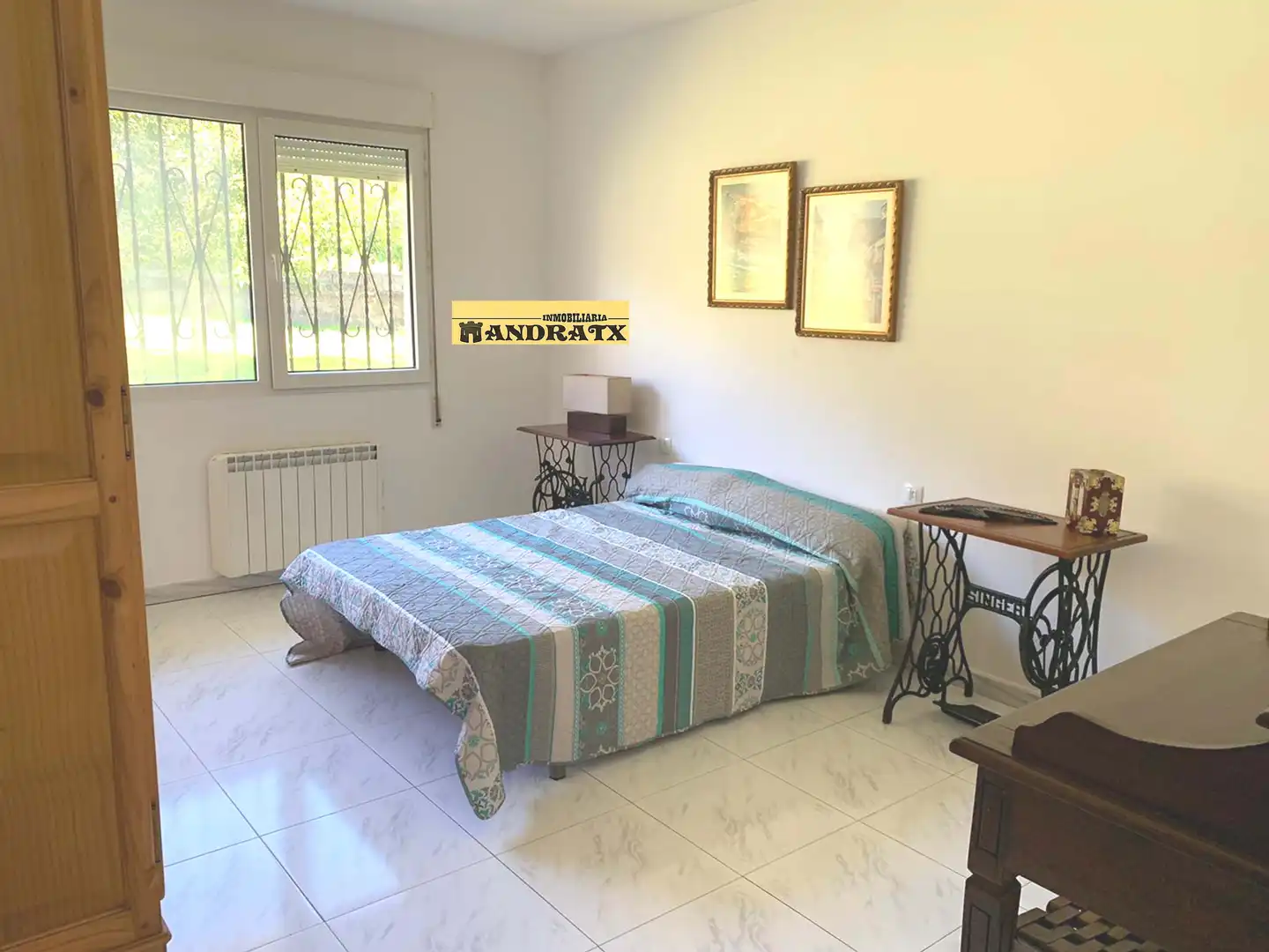 Dormitori de Casa o xalet en venda en Ferrol amb Calefacció, Terrassa i Traster