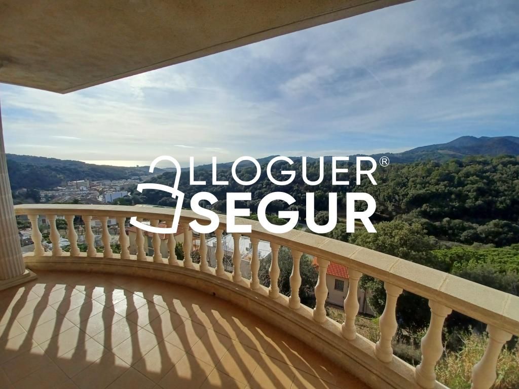 Exterior view of House or chalet to rent in Arenys de Munt  with Heating, Terrace and Storage room