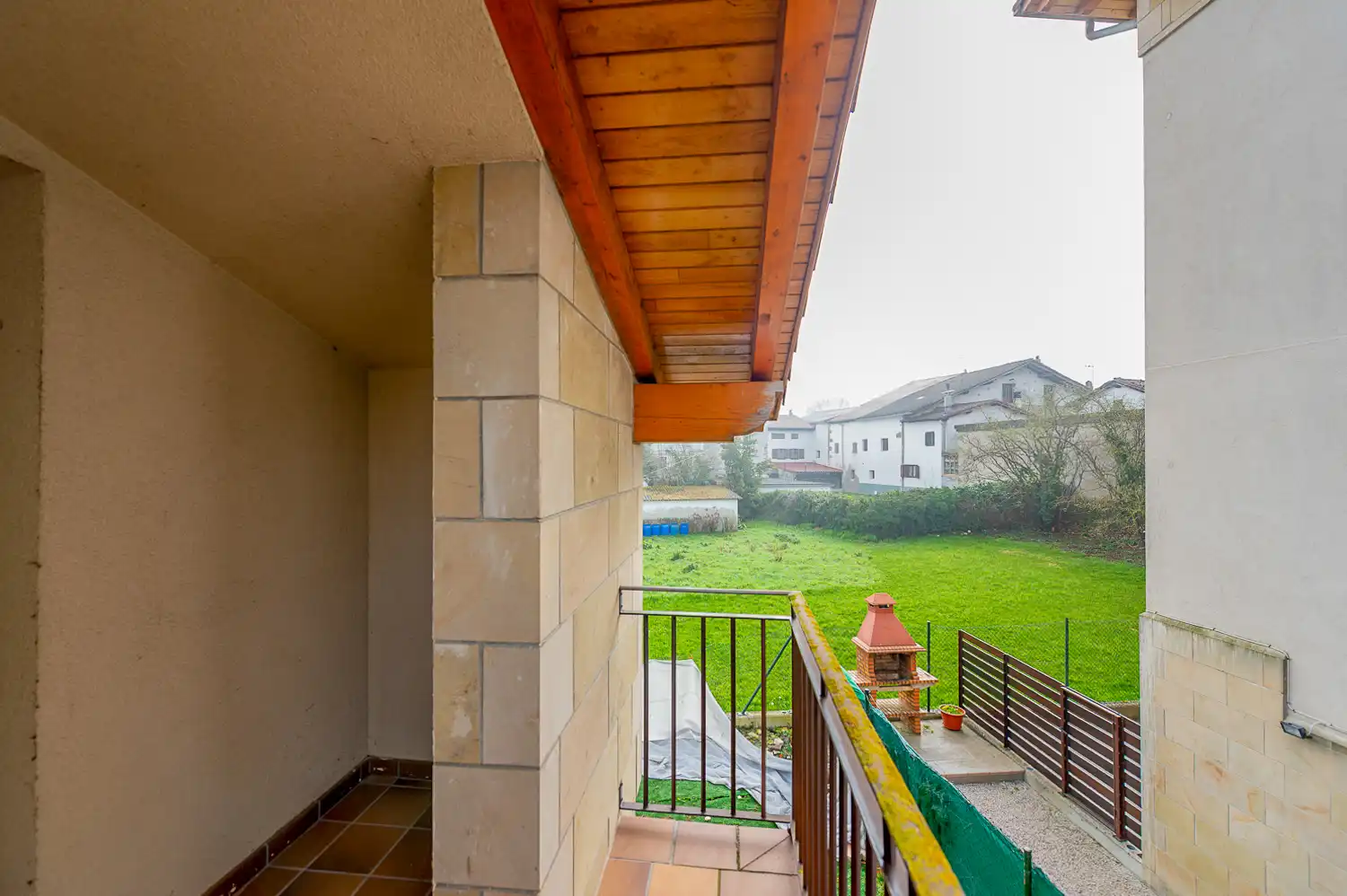 Balcony of Detached homes for sale in Urdiain