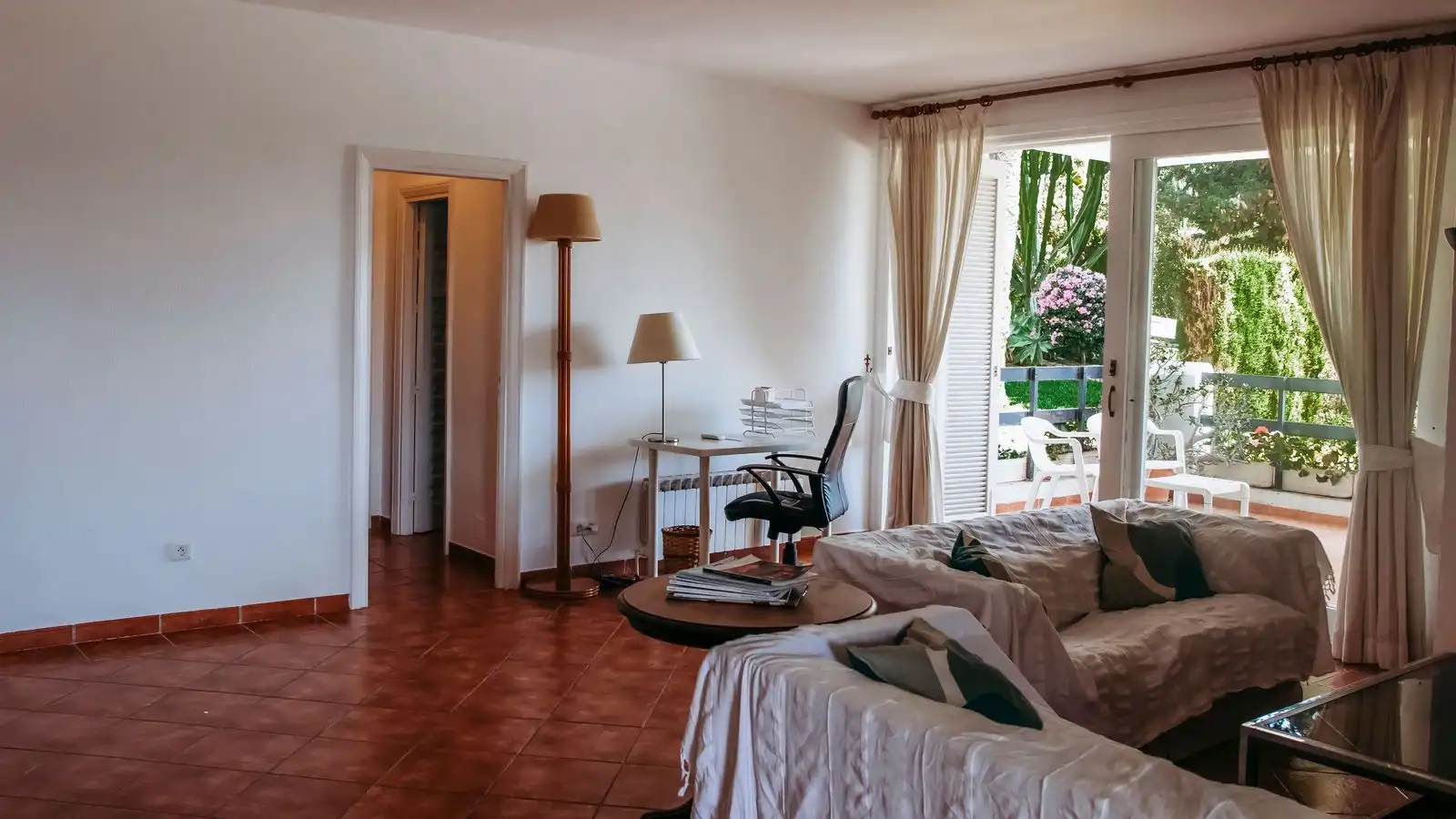 Habitación de Piso en venta en Marbella con Aire acondicionado, Terraza y Amueblado