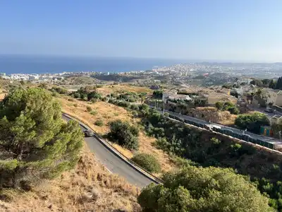 Vista exterior de Casa adosada en venda en Mijas amb Aire condicionat, Calefacció i Terrassa