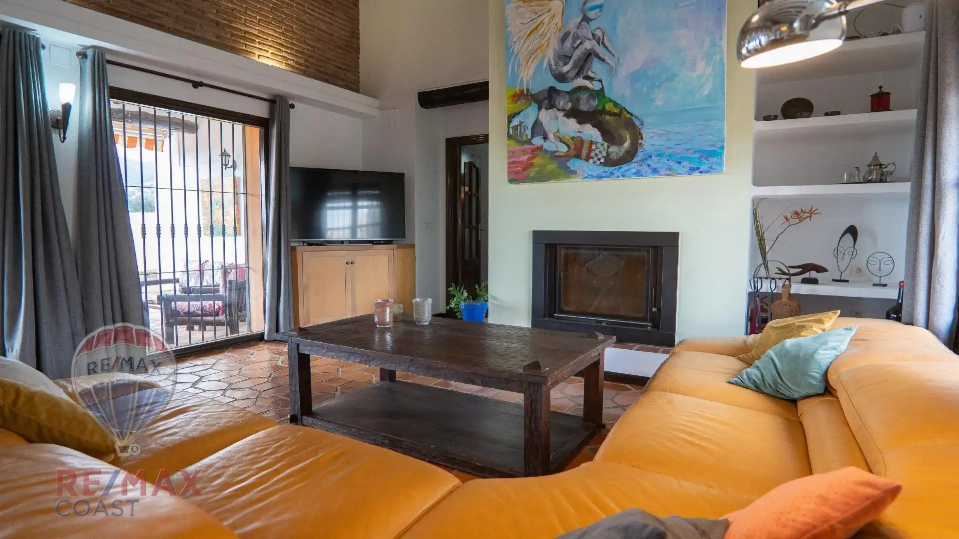 Sala d'estar de Casa o xalet en venda en Alhaurín de la Torre amb Aire condicionat, Jardí privat i Terrassa