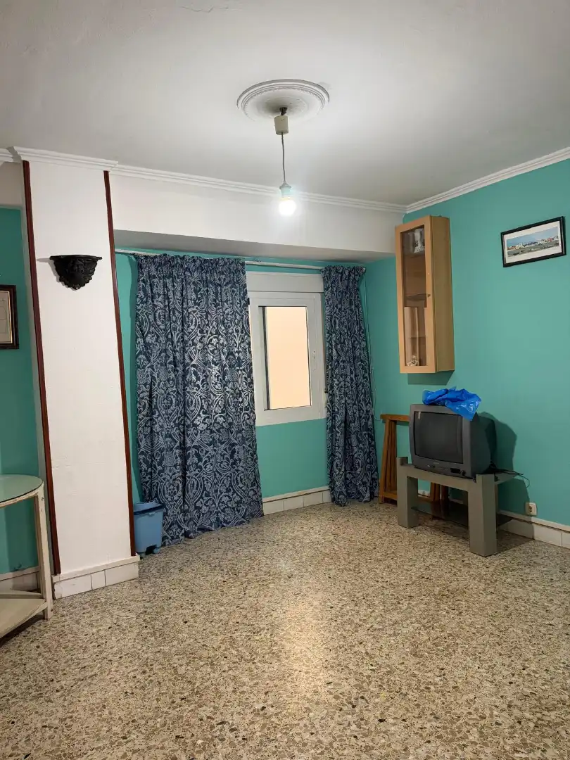 Schlafzimmer von Wohnung zum Verkauf in Santiago de Compostela  mit Heizung, Parkett und Abstellraum
