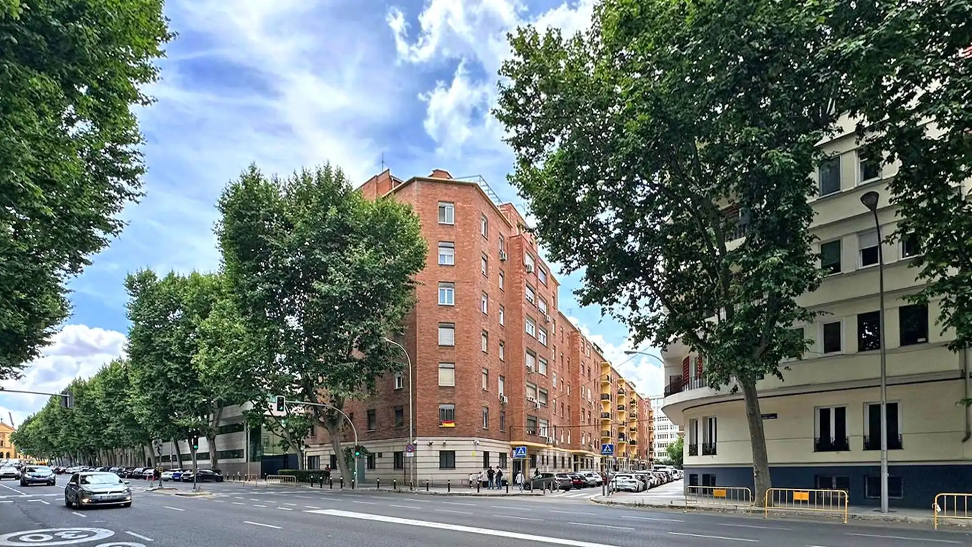 Außenansicht von Wohnung zum Verkauf in Madrid mit Heizung und Balkon