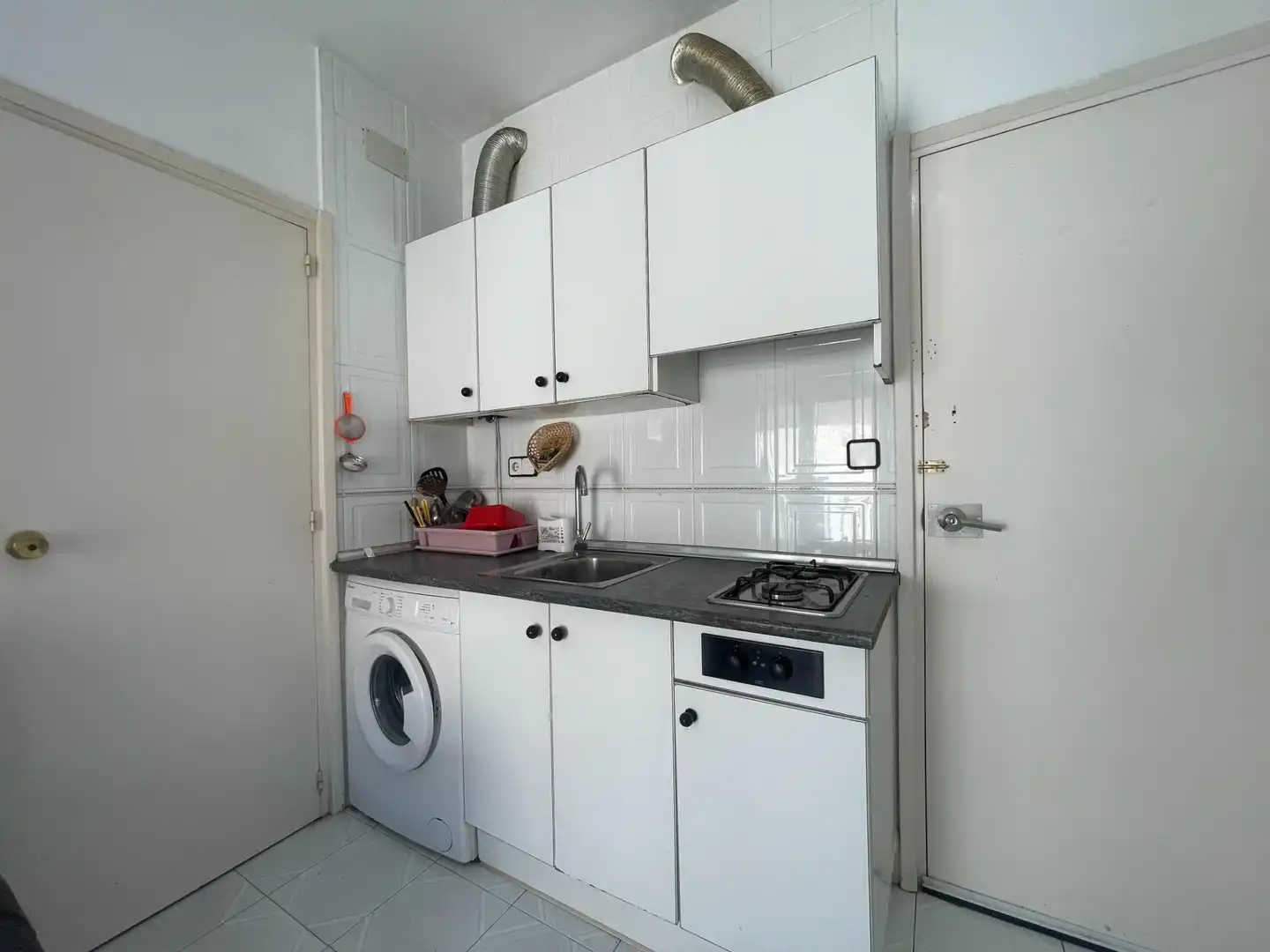 Cocina de Apartamento de alquiler en Requena con Balcón